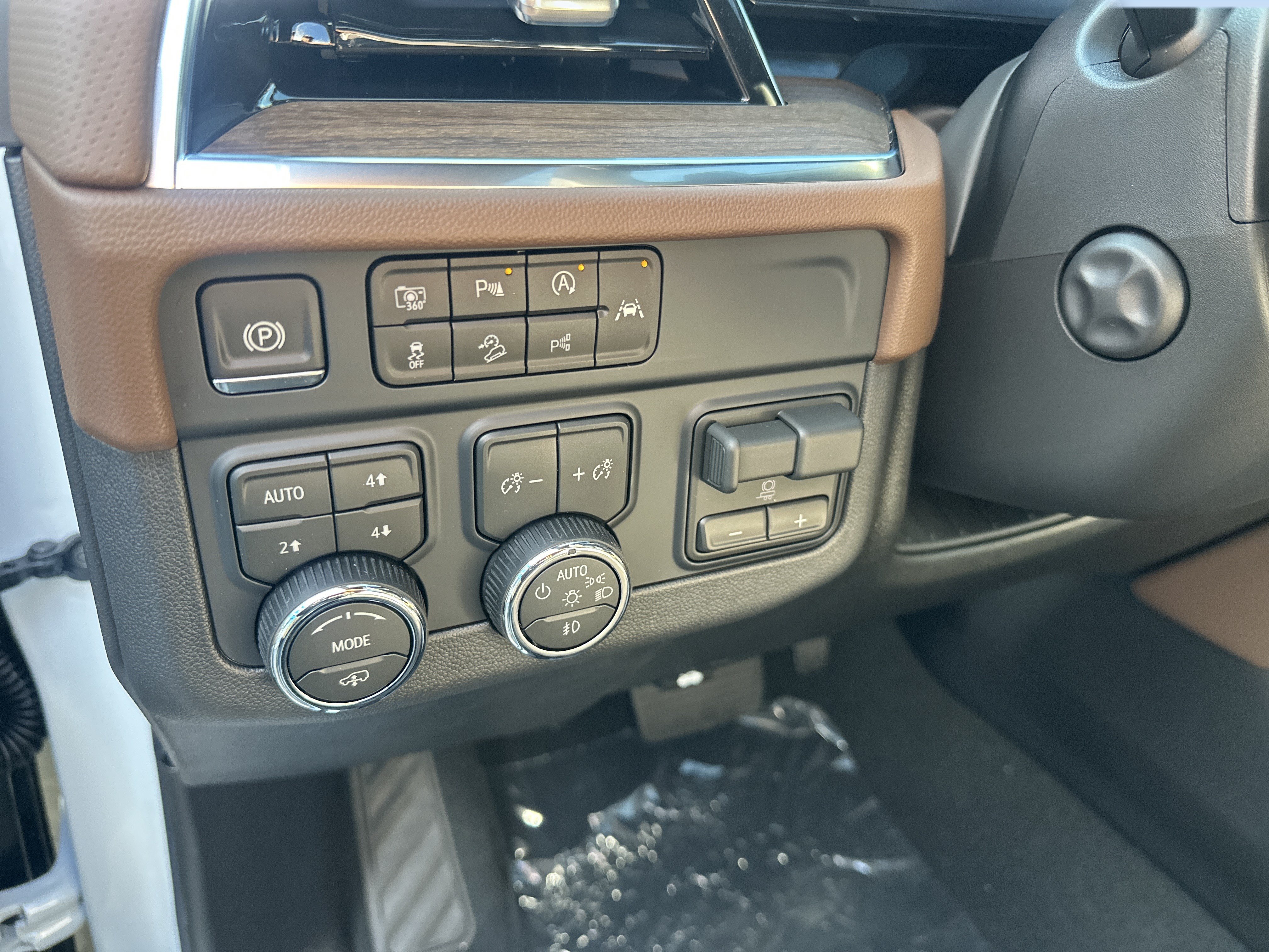 New 2027 Chevrolet Tahoe High Country AWD/4WD image 13