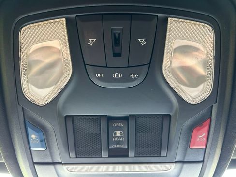 Used 2022 RAM 1500 Big Horn AWD/4WD image 34