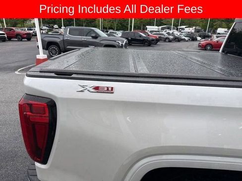 Used 2024 GMC Sierra 1500 SLT w/ SLT Premium Plus Package AWD/4WD image 17