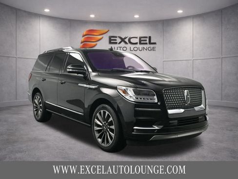 Used 2020 Lincoln Navigator Reserve w/ Luxury Package RWD image 11