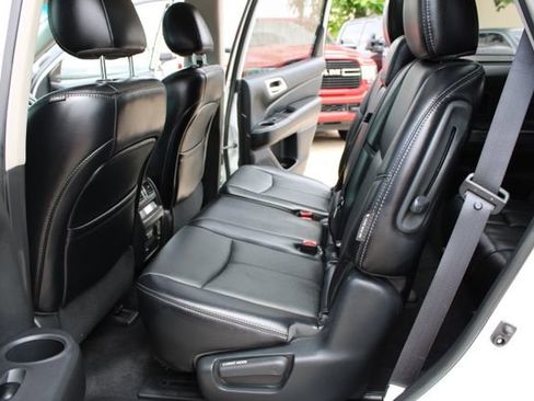 Used 2020 Nissan Pathfinder Platinum w/ Cargo Package FWD image 42