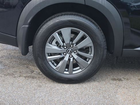 Used 2025 Nissan Pathfinder S image 8