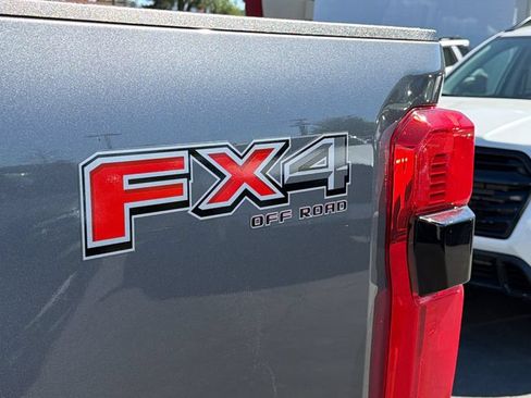 Used 2023 Ford F350 Lariat w/ Lariat Ultimate Package AWD/4WD image 12