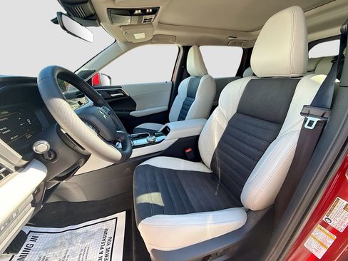 New 2026 Mitsubishi Outlander SE image 22