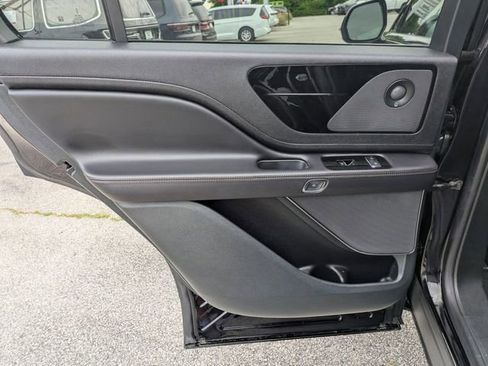 Used 2023 Lincoln Aviator Reserve AWD/4WD image 26