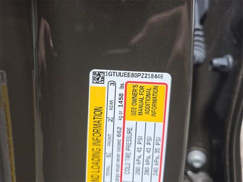 Used 2023 GMC Sierra 1500 AT4 w/ Technology Package image 40