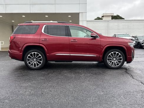 Used 2020 GMC Acadia Denali w/ Technology Package image 2