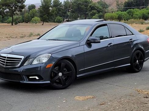 Used 2011 Mercedes-Benz E 350 Sport image 2