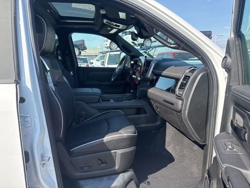 New 2026 RAM 2500 Limited AWD/4WD image 32