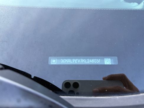 Used 2019 GMC Terrain SLT image 25