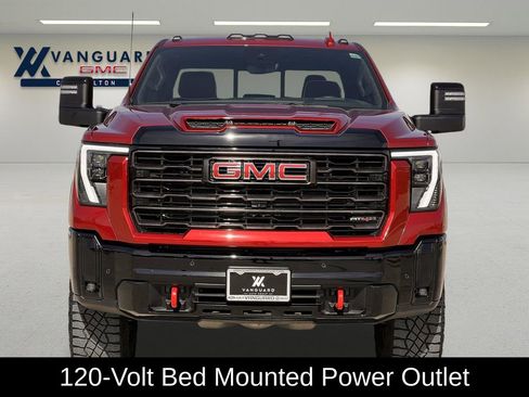Used 2025 GMC Sierra 2500 AT4X image 10
