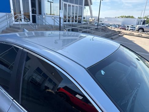 Used 2019 Toyota Camry LE FWD image 6