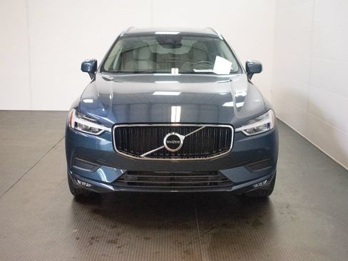 Used 2021 Volvo XC60 T5 Momentum w/ Protection Package Premier AWD/4WD image 2