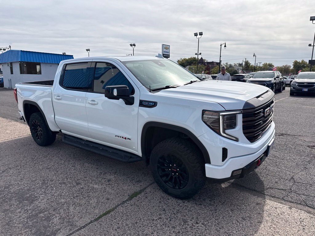 Used 2022 GMC Sierra 1500 AT4X AWD/4WD image 5
