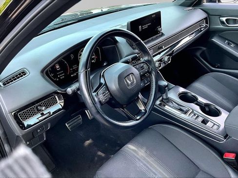 Used 2025 Honda Civic Sport image 14
