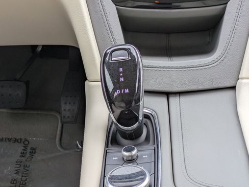 Used 2023 Cadillac XT6 Premium Luxury w/ Technology Package image 15