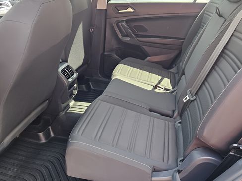 Used 2024 Volkswagen Tiguan S FWD image 9