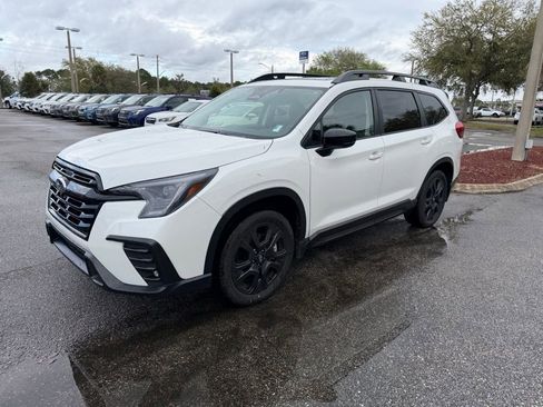 Used 2025 Subaru Ascent Bronze Edition image 13