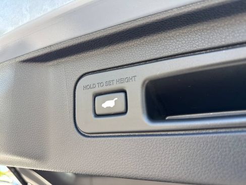 Certified 2025 Honda Pilot TrailSport image 48