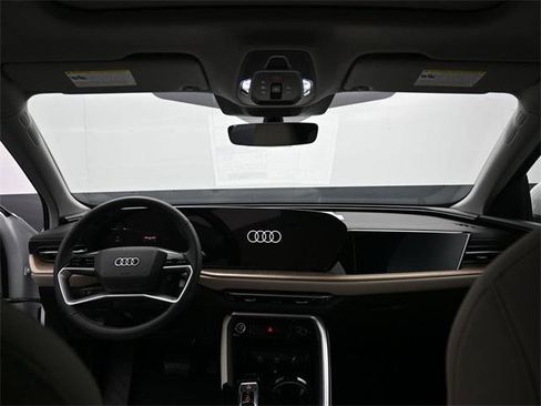 New 2025 Audi Q5 Prestige image 10