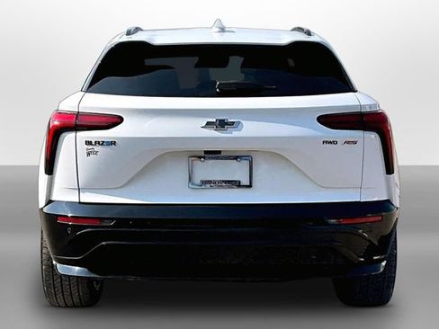Certified 2024 Chevrolet Blazer EV RS AWD/4WD image 4