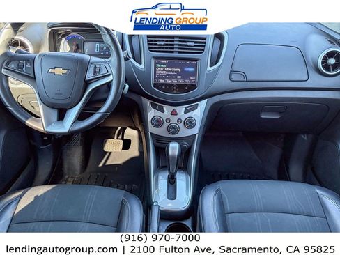 Used 2016 Chevrolet Trax LT w/ LT Convenience Package FWD image 11