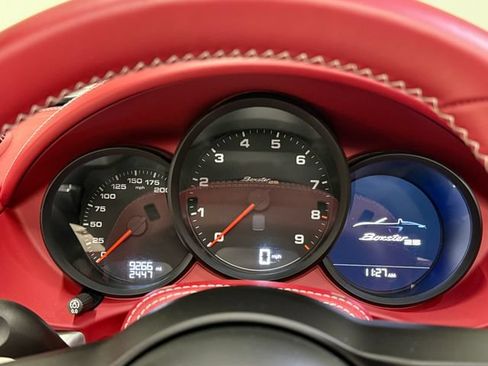 Certified 2022 Porsche 718 Boxster RWD image 21
