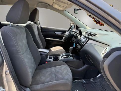 Used 2016 Nissan Rogue S AWD/4WD image 18