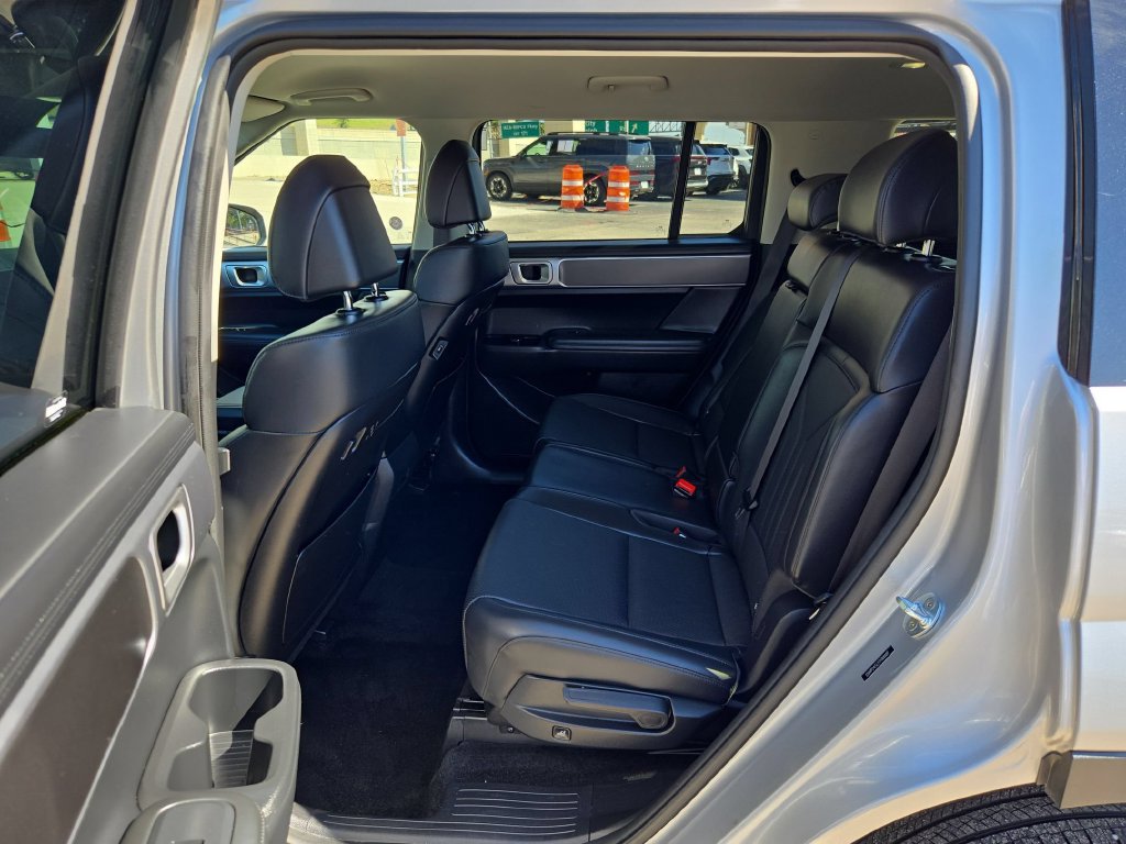 Used 2026 Hyundai Santa Fe SEL FWD image 14