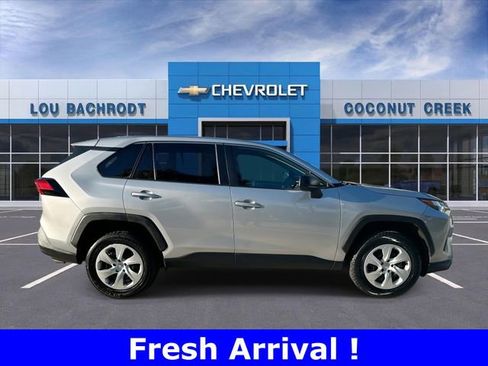 Used 2023 Toyota RAV4 LE image 9