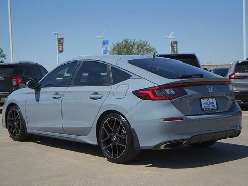 Used 2022 Honda Civic Sport Touring image 4