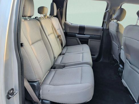 Used 2015 Ford F150 XLT image 19