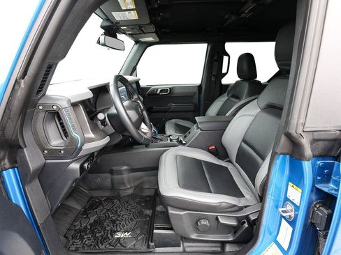 Used 2024 Ford Bronco Black Diamond AWD/4WD image 11