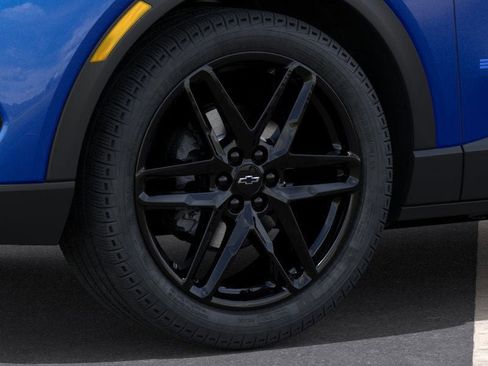 New 2026 Chevrolet Equinox EV LT image 34