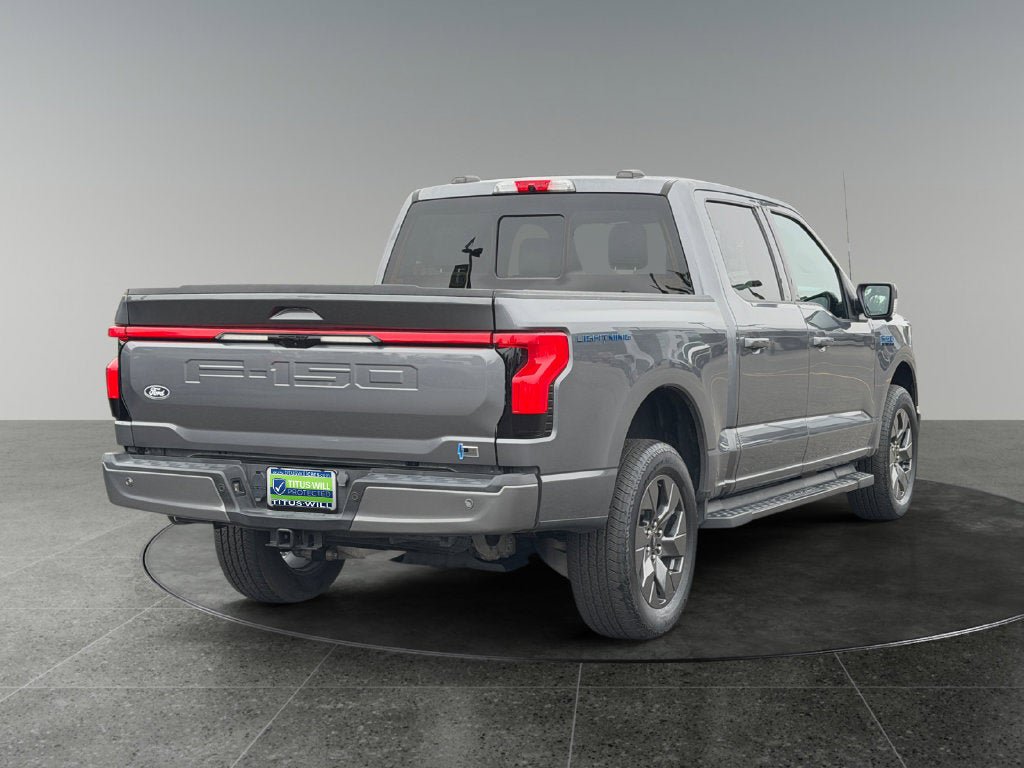Used 2024 Ford F150 Lightning Lariat AWD/4WD image 9