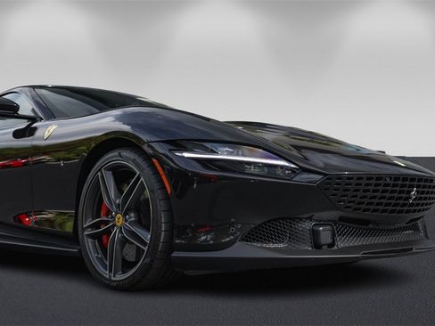 Certified 2022 Ferrari Roma image 9