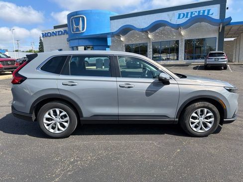 Used 2024 Honda CR-V LX image 8