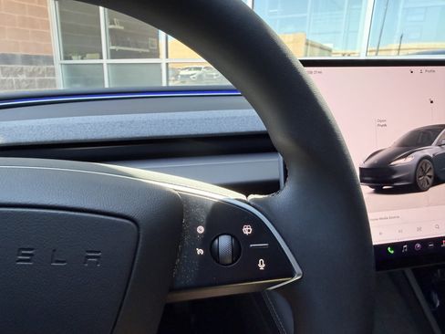 Used 2025 Tesla Model 3 Long Range RWD image 35