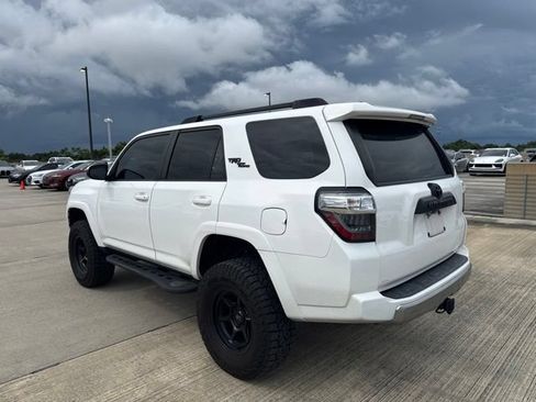 Used 2022 Toyota 4Runner TRD Off-Road Premium w/ Moonroof Package AWD/4WD image 5