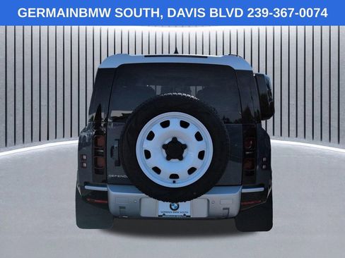 Used 2025 Land Rover Defender 110 S AWD/4WD image 6