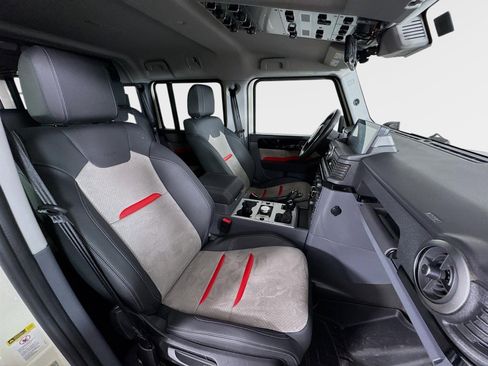 Used 2024 INEOS Grenadier image 25