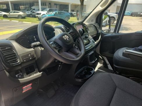 Used 2025 RAM ProMaster 2500 w/ U-Haul Equipment Group FWD image 16