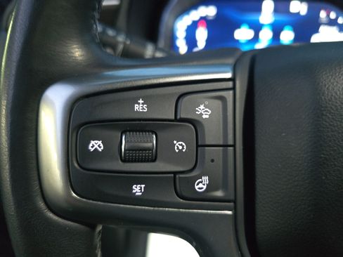 Used 2022 Chevrolet Tahoe LT w/ Luxury Package AWD/4WD image 17