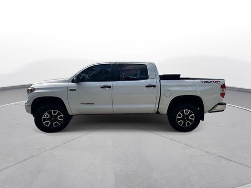 Used 2018 Toyota Tundra SR5 w/ TRD Off Road Package AWD/4WD image 9