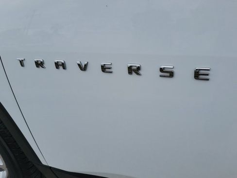 Used 2019 Chevrolet Traverse LS image 9