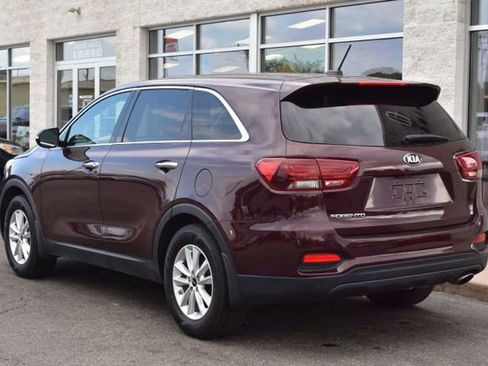 Used 2019 Kia Sorento FWD image 7