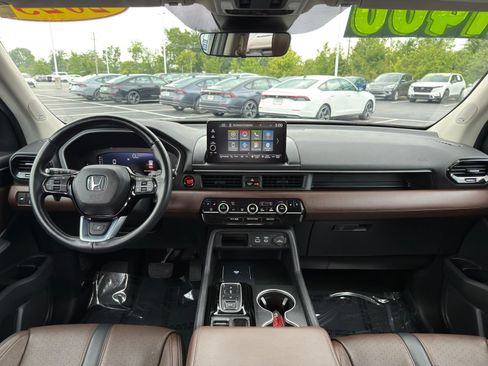 Used 2023 Honda Pilot Elite image 30