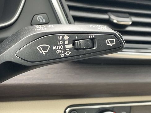 Certified 2022 Audi Q5 2.0T Premium w/ Convenience Package image 28