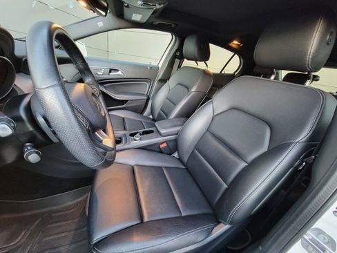 Used 2020 Mercedes-Benz GLA 250 4MATIC image 21