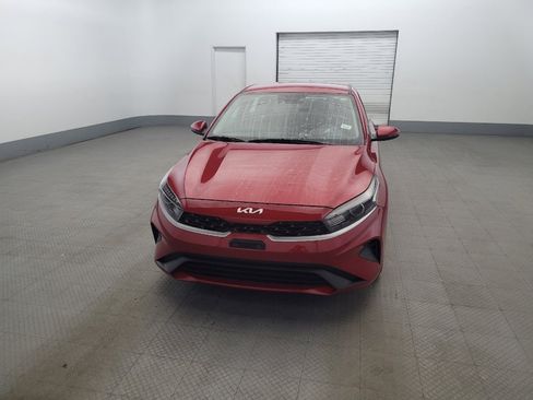 Used 2023 Kia Forte LXS w/ LXS Technology Package FWD image 15